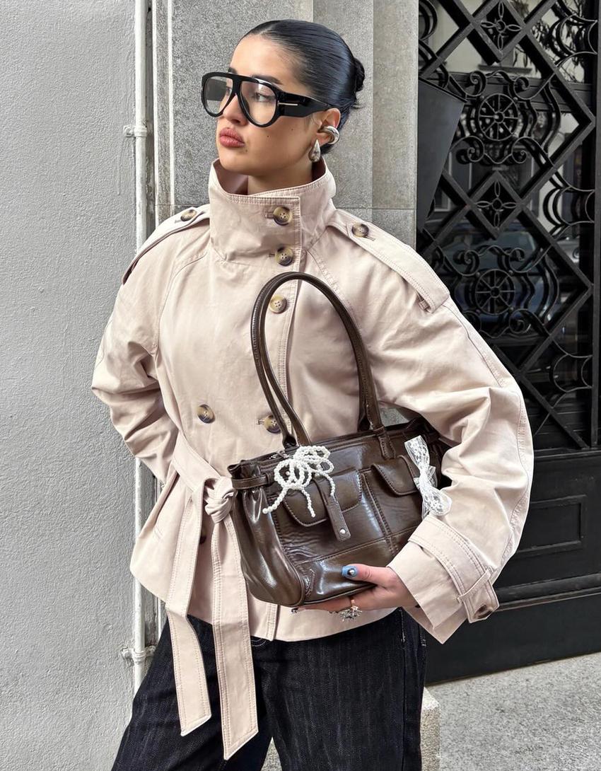 LUMARYA - Gabardina con cuello alto
