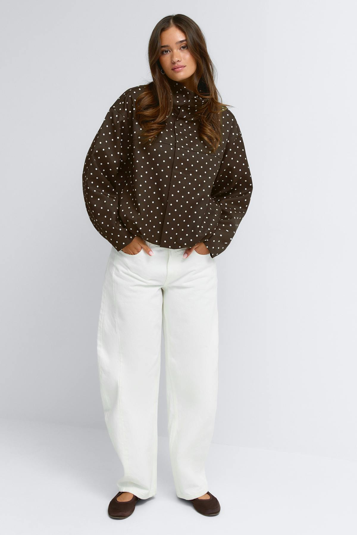 LUMARYA - Chaqueta de cuello alto con lunares