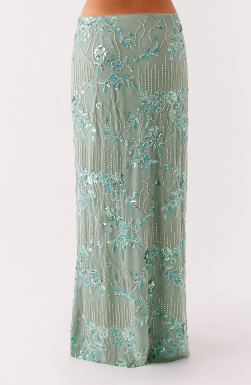 LUMARYA ⎸ Coral Skirt